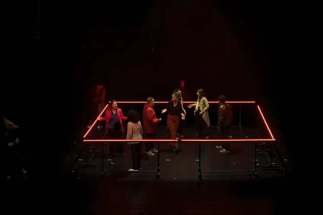 a-mulher-que-morreu-de-pe01